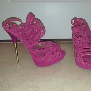 Metal-Tipped Stiletto Heel